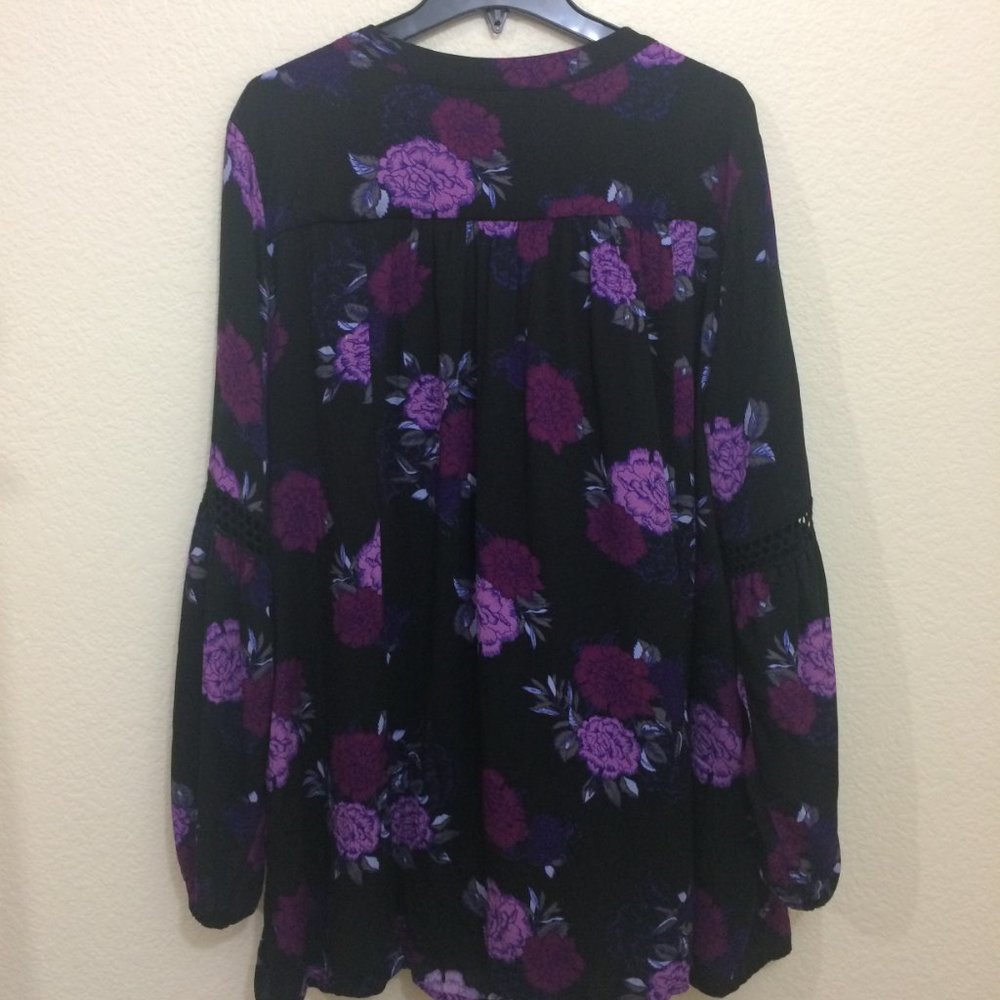 Torrid Boho Tunic Blouse Black / Plum Floral NWOT - Picture 8 of 14
